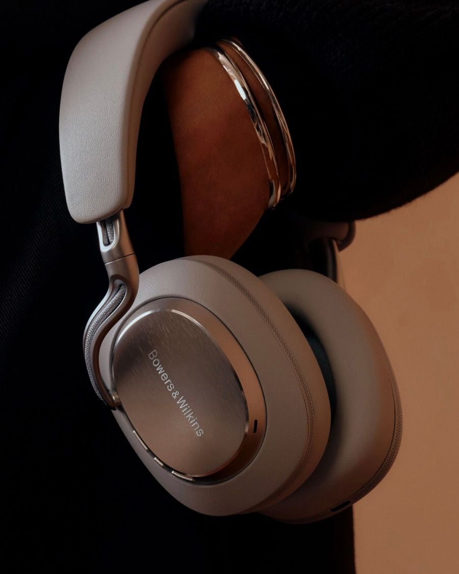 Bowers & Wilkins Px8 S2 Headphones