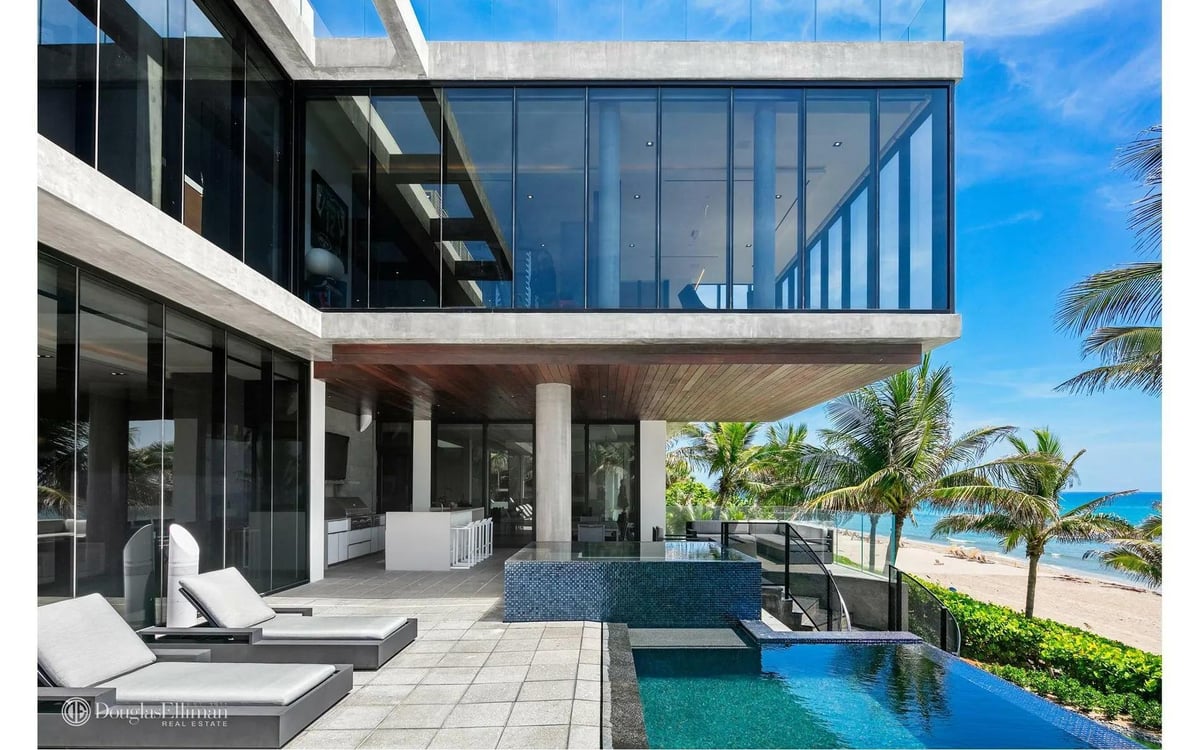 Highland Beach mansion 3715 S Ocean Boulevard, Boca Raton - Modern Scarface Mansion