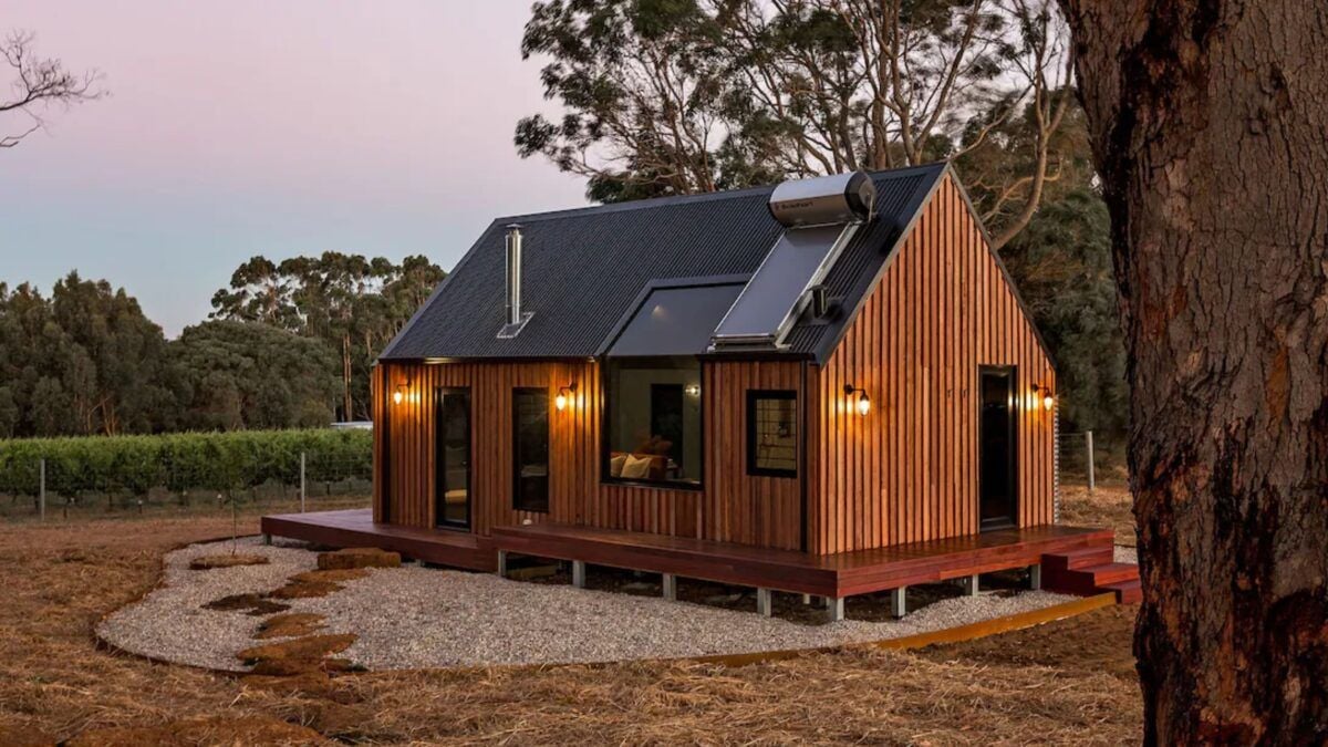 Windows Estate Petit Eco Cabin