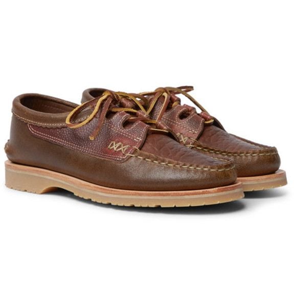 boat shoes