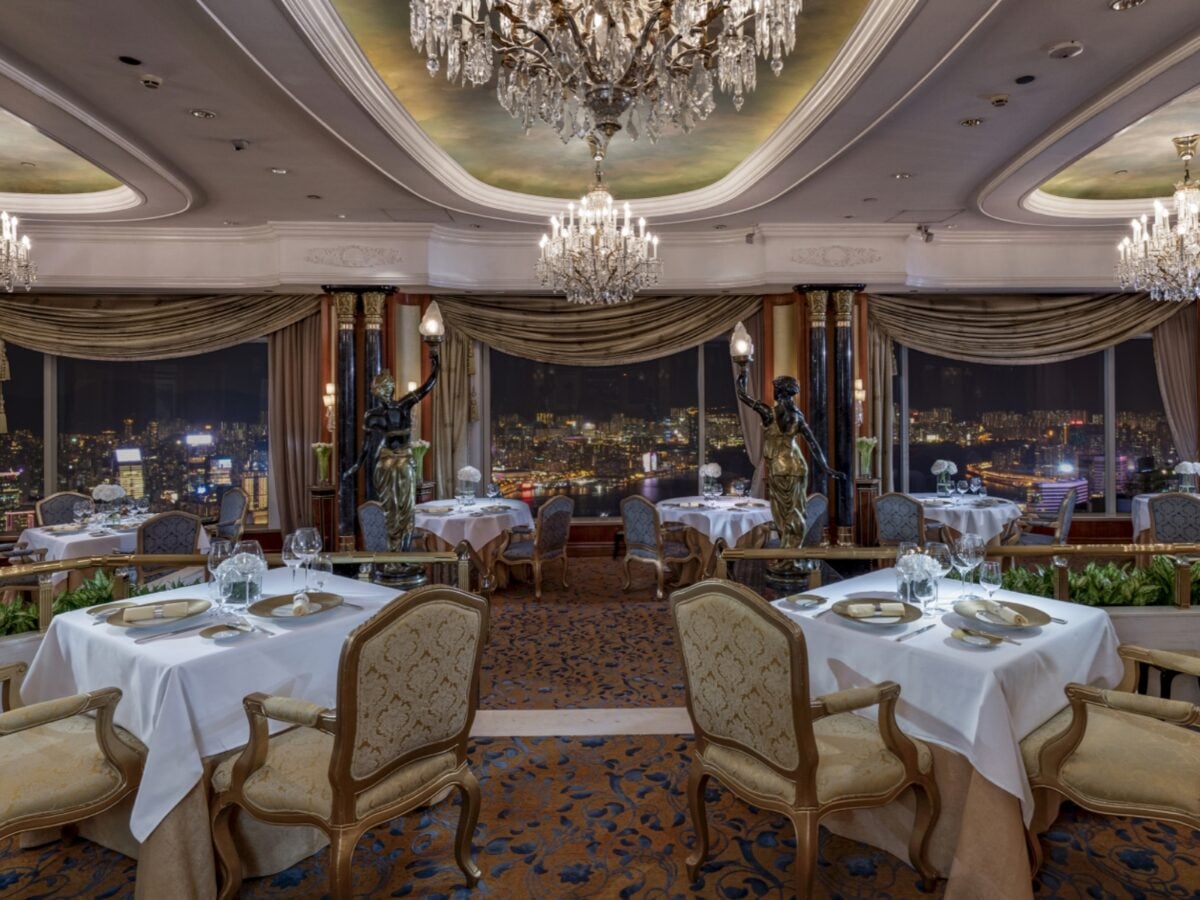 Island Shangri-La Hong Kong review