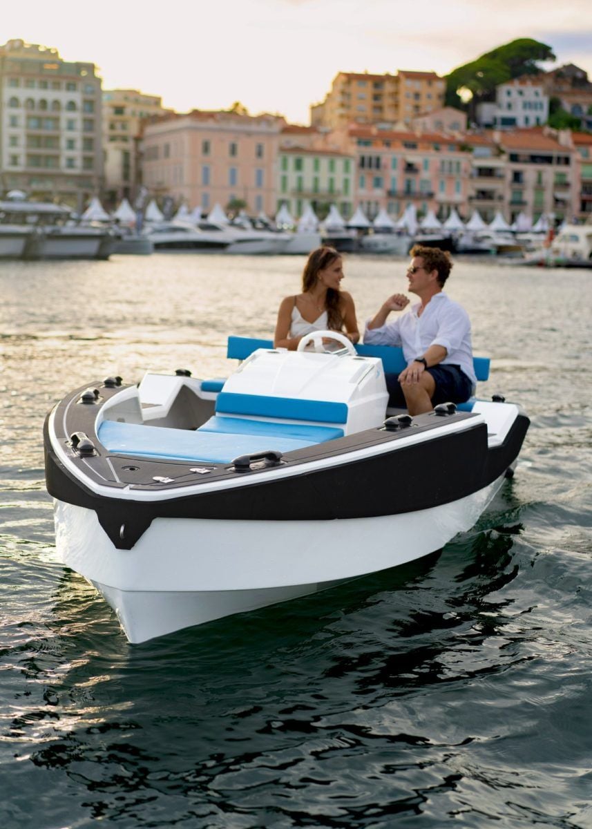 Silent Yachts tender