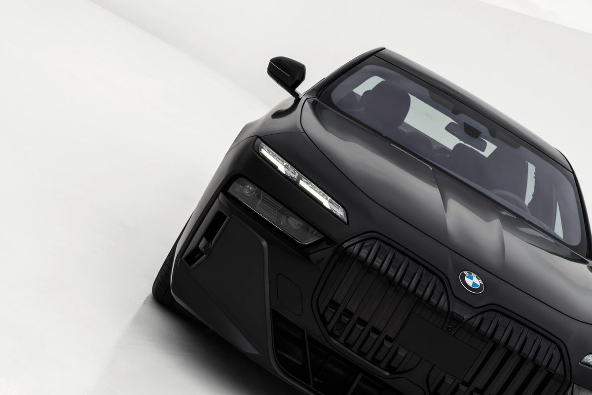 P90458162 highRes the new bmw 760i xdr