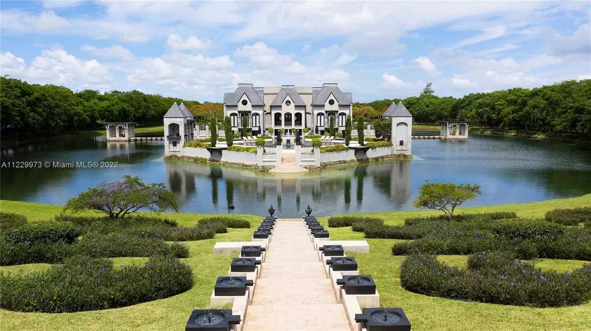 Chateau Artisan Florida