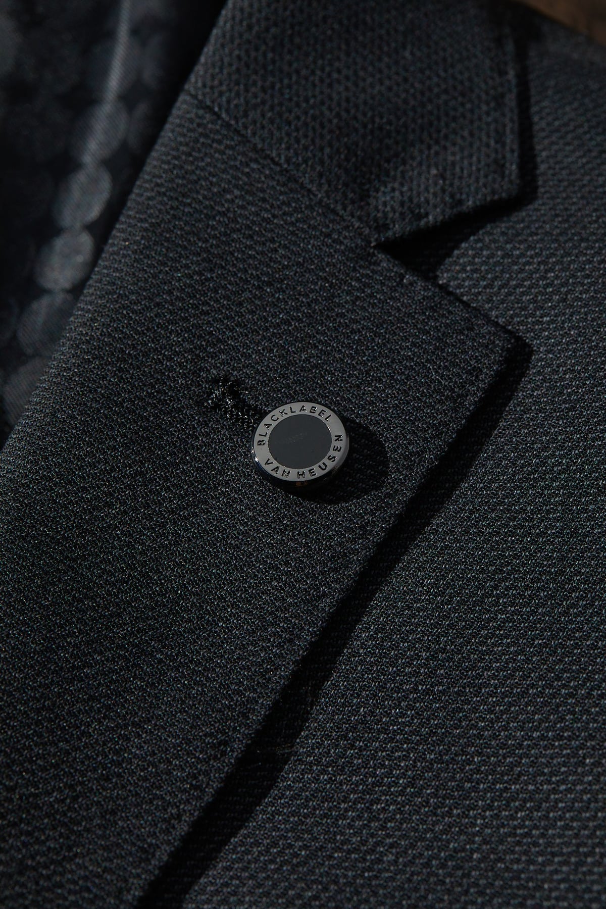 220217 VH Autumn22 10 SuitJacket 179