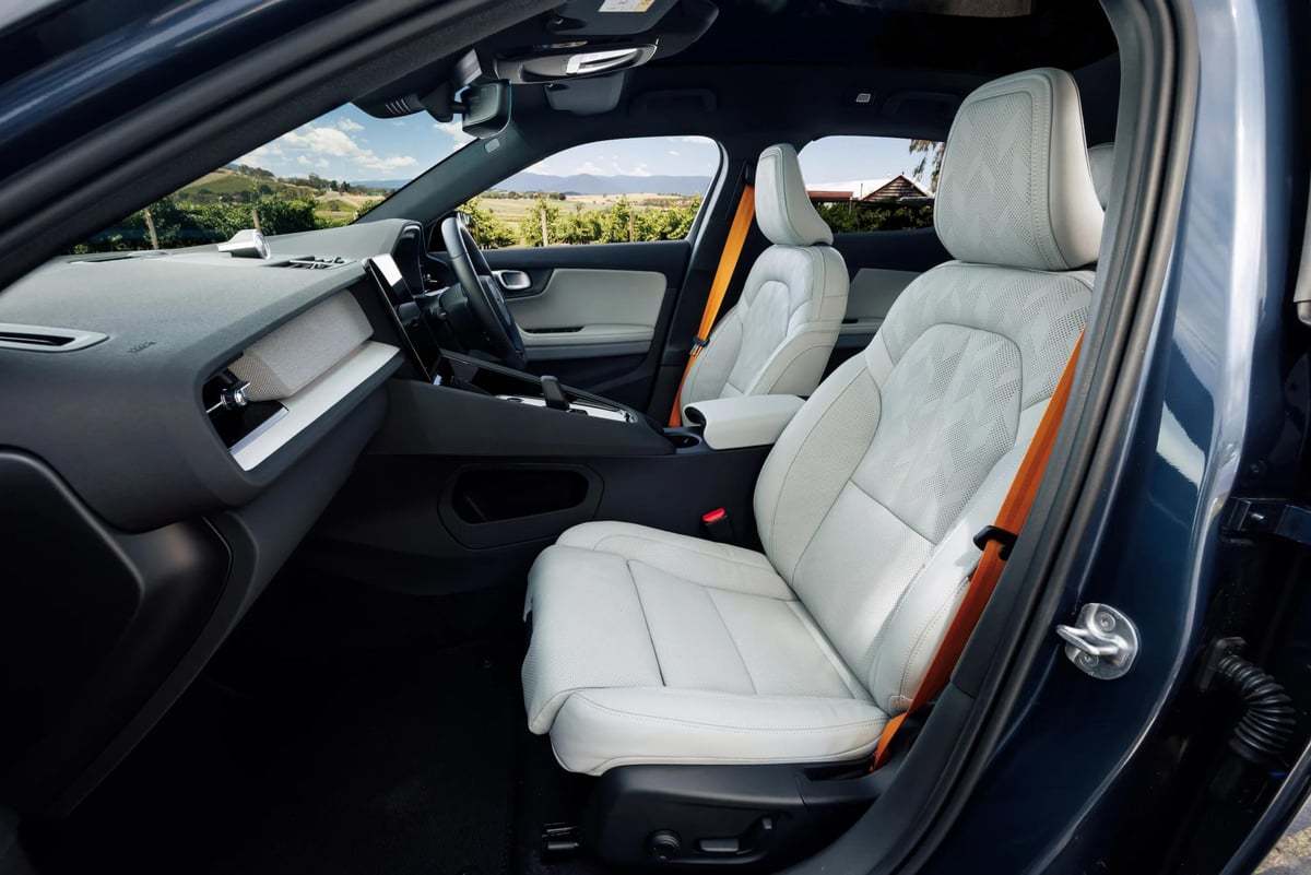 Polestar 2 seating