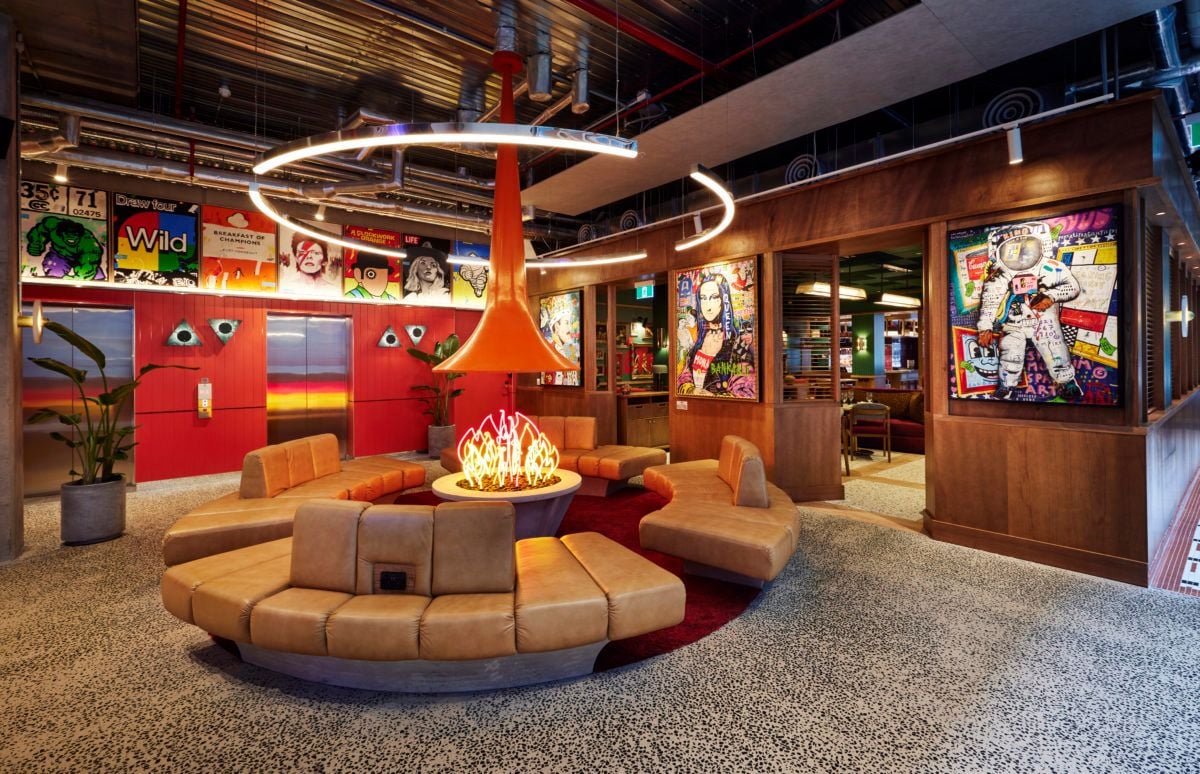 OVOLO SY Reception02