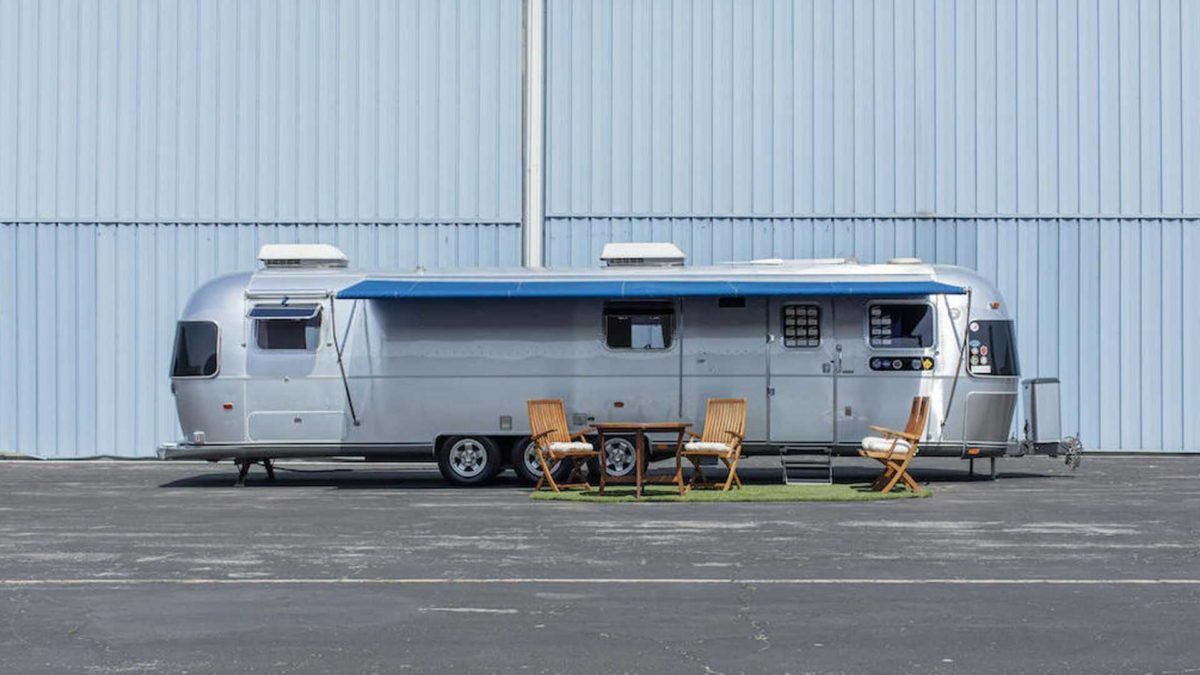 tom hanks 1992 airstream trailer exterior