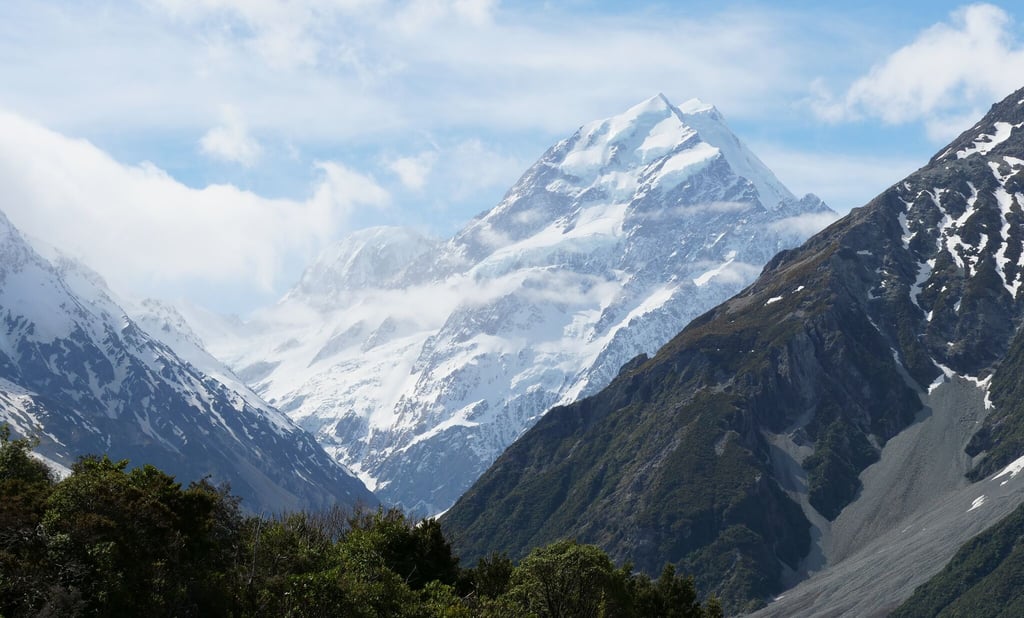 A view of a snow covered mountain