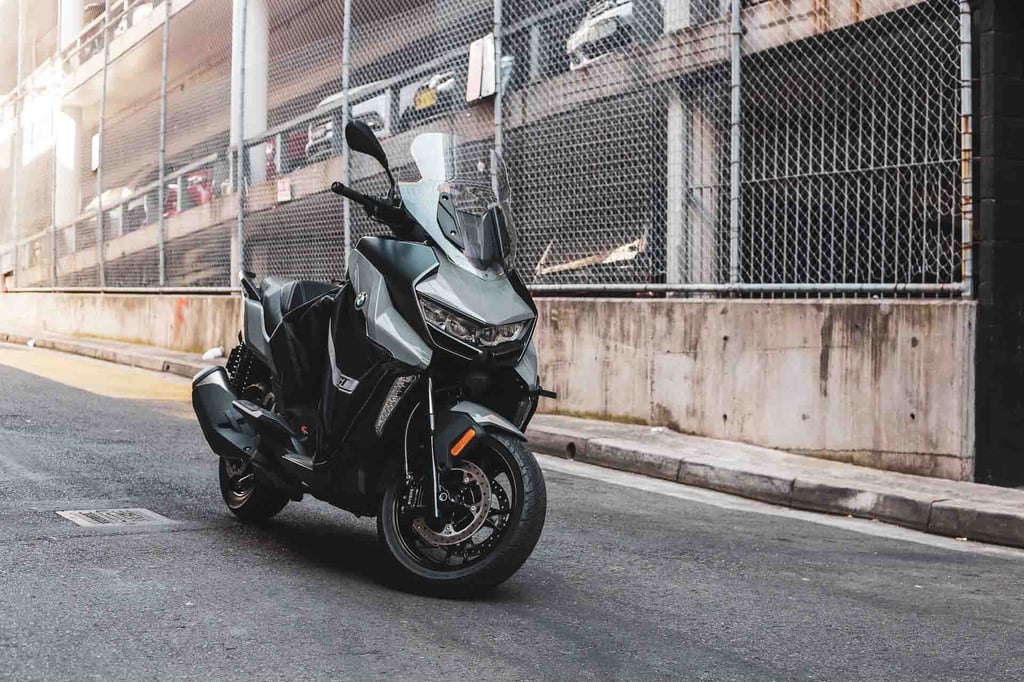 The BMW C 400 GT Blends Comfort, Convenience And Cruisability