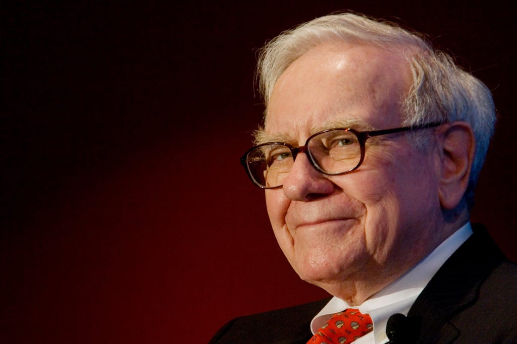 How Warren Buffett Borrows $77 Billion For Free