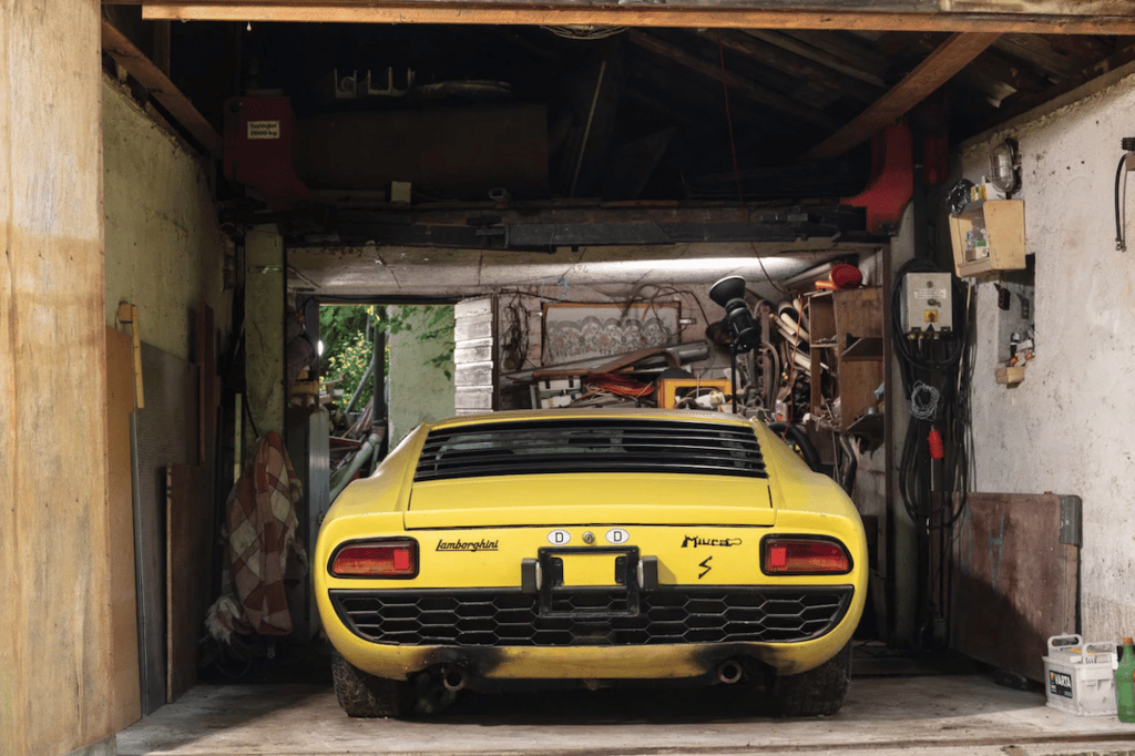 Bona Fide Barn Find: This 1969 Lamborghini Miura P400 S