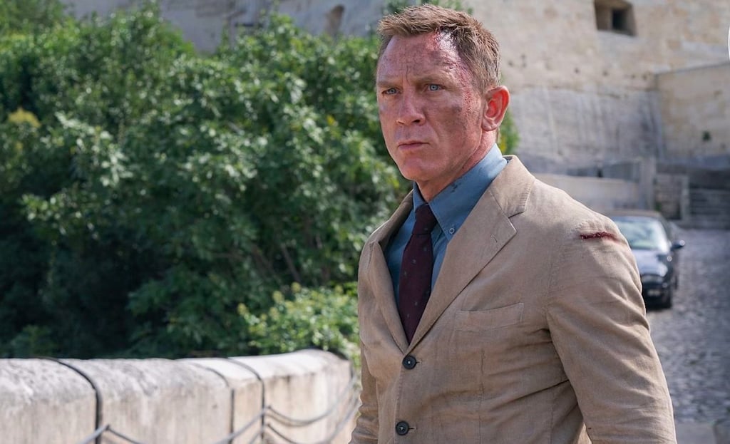 no time to die daniel craig social