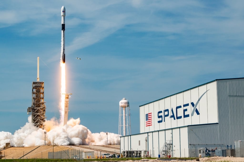 SpaceX Confirms Commercial Flights For 2021