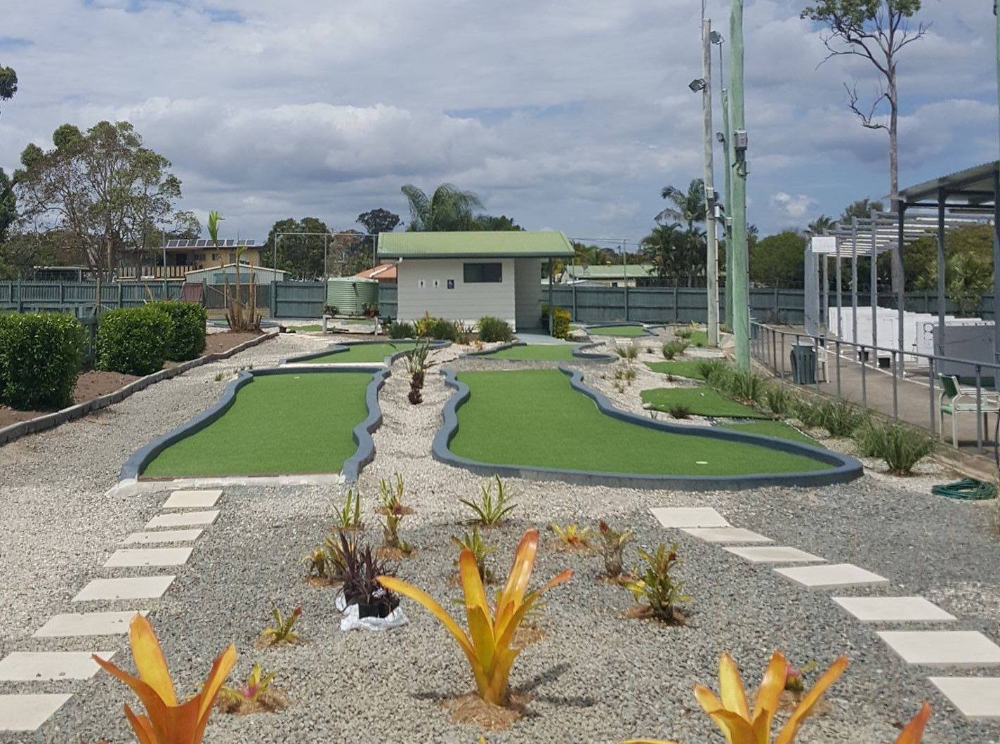 Deception Bay Driving Range & Mini Golf