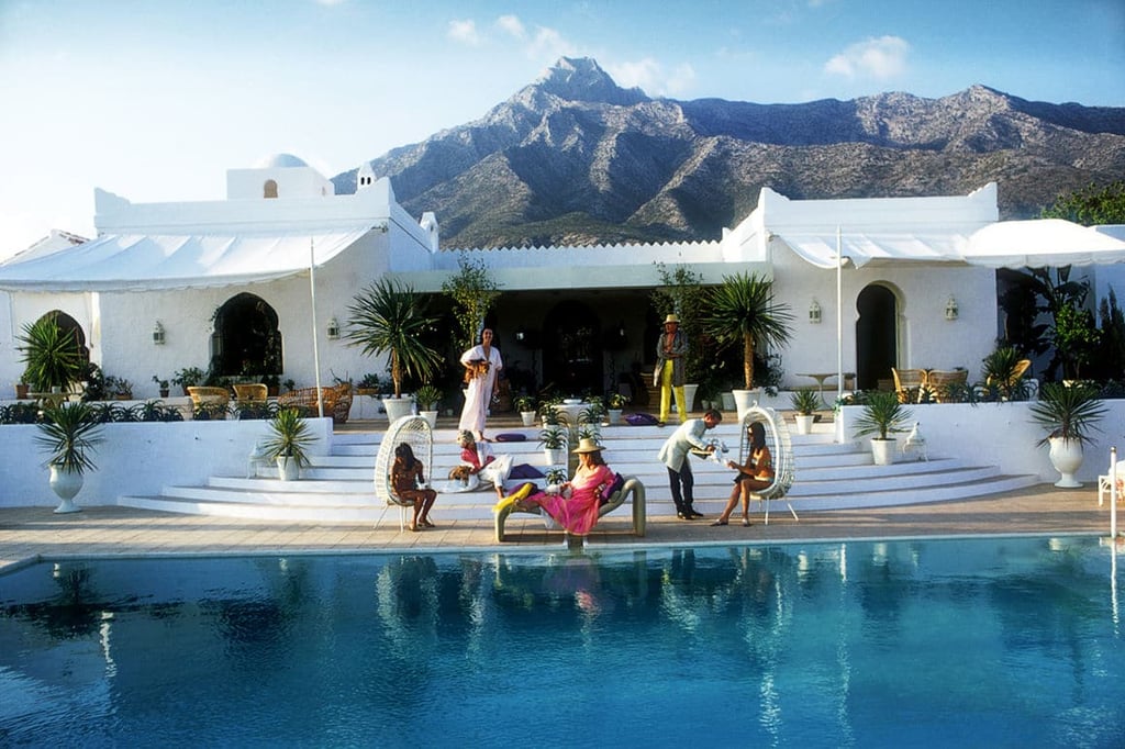 Slim Aarons Poolside