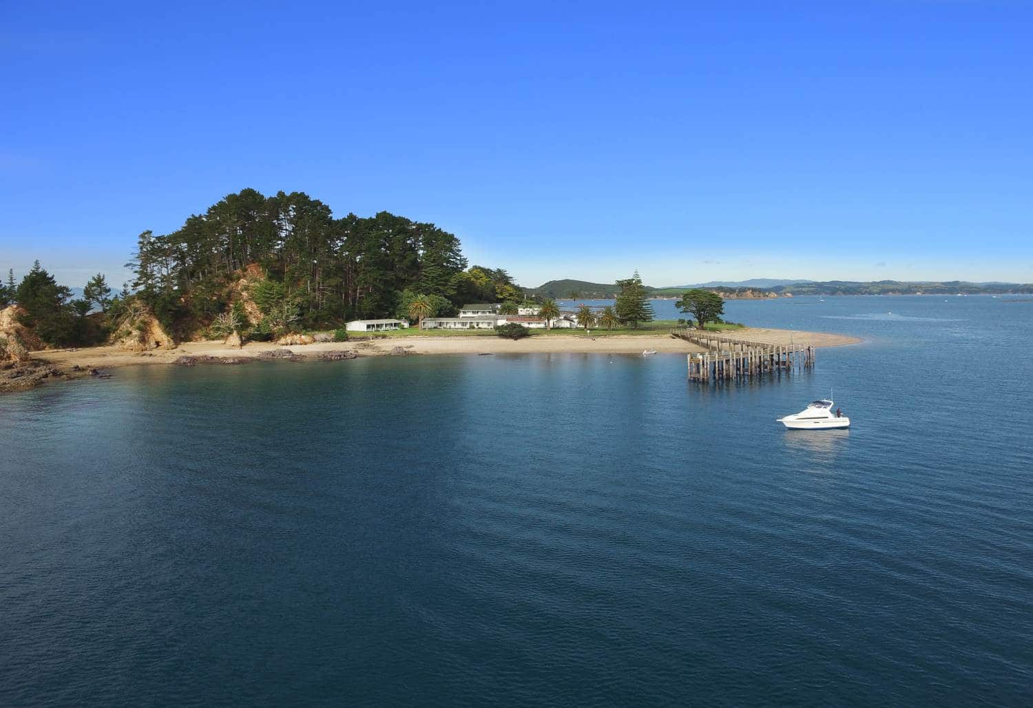 Pakatoa Island Jetty