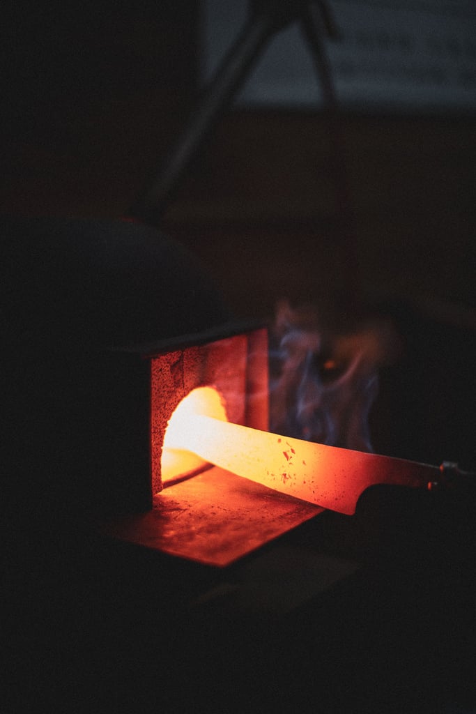 Knife metal working kiln