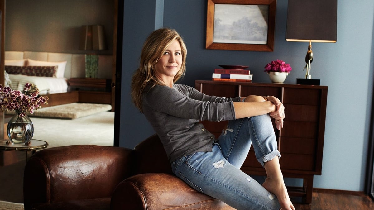 A woman sitting in a living room