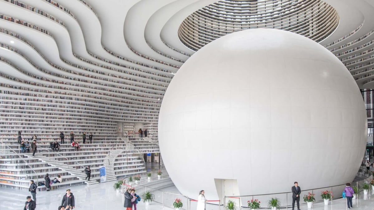 Tianjin Binhai Library: The World’s Coolest Home To 1.2 Million Books