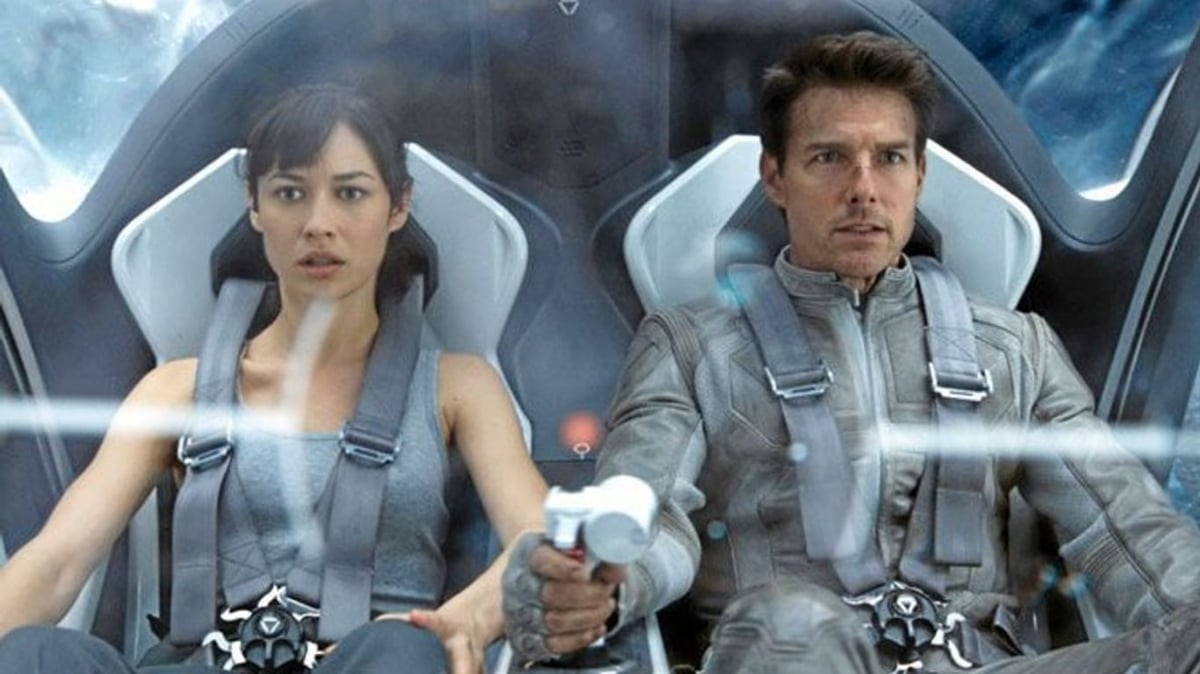 Tom Cruise Is Actually Going To Space In 2021
