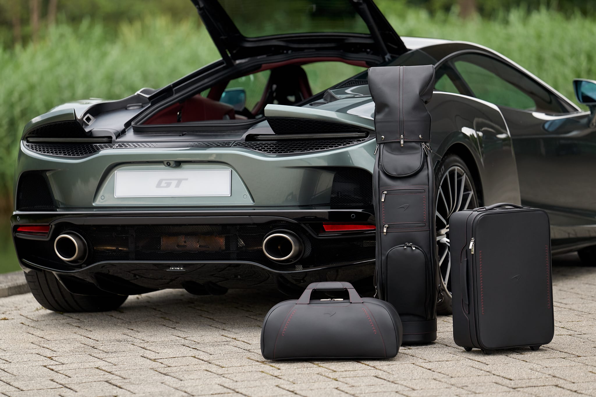 McLaren GT Luggage