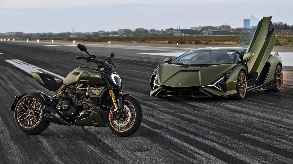 Lamborghini & Ducati Unite For A Gorgeous Special Edition Motorcycle