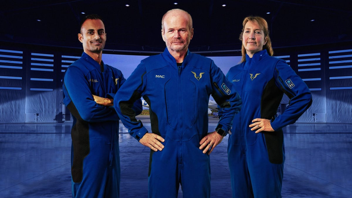 virgin galactic spacesuits