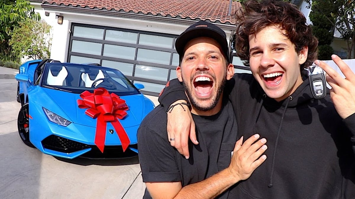 how much youtubers get paid for 1 million views Forbes Reveals The Highest-Paid YouTubers For 2020 - David Dobrik