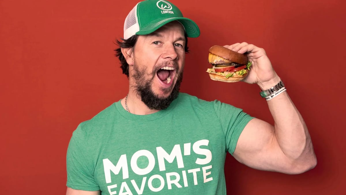 Mark Wahlberg Plans To Open More Wahlburgers Across Australia & New Zealand