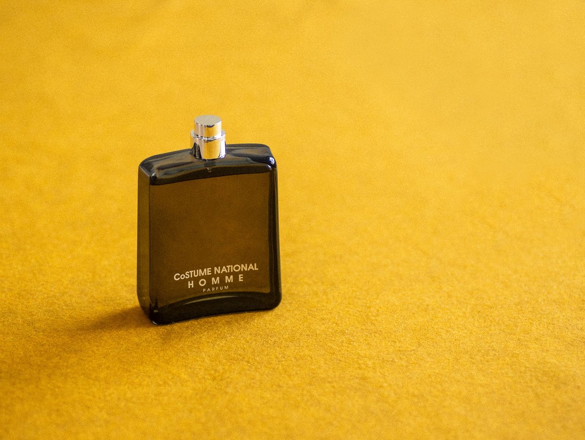 Costume National Homme Parfum is a great men's perfume for summer in Europe.