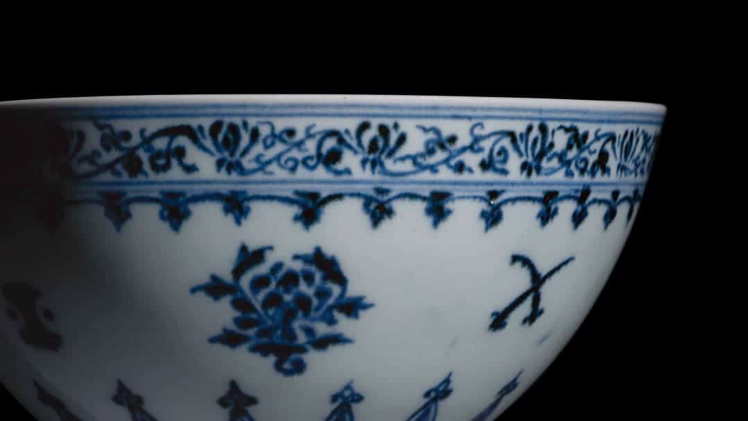 Sotheby's Ming Dynasty Chinese Bowl $35 yard sale $500,000.jpg