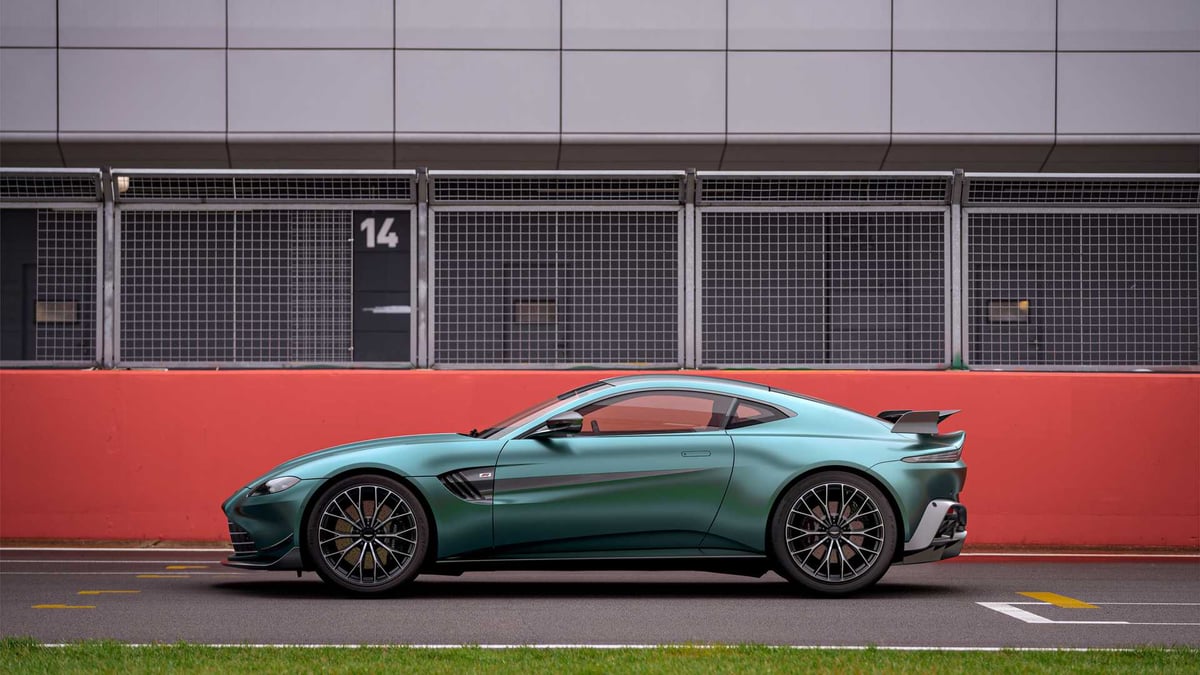 Aston Martin Vantage F1 Edition Street-Legal Safety Car