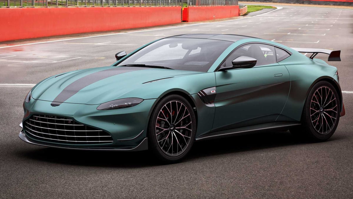 Aston Martin Vantage F1 Edition Street-Legal Safety Car