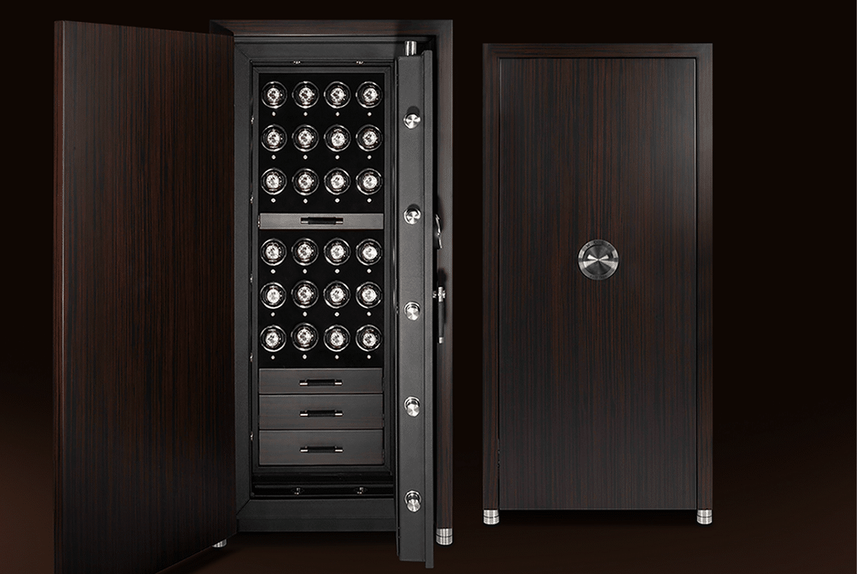 Wolf 1834 Churchill safe comes with various configurations.