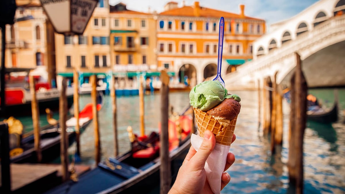 Italy Wants To Fine Vendors Up To $15,000 For Shit Gelato