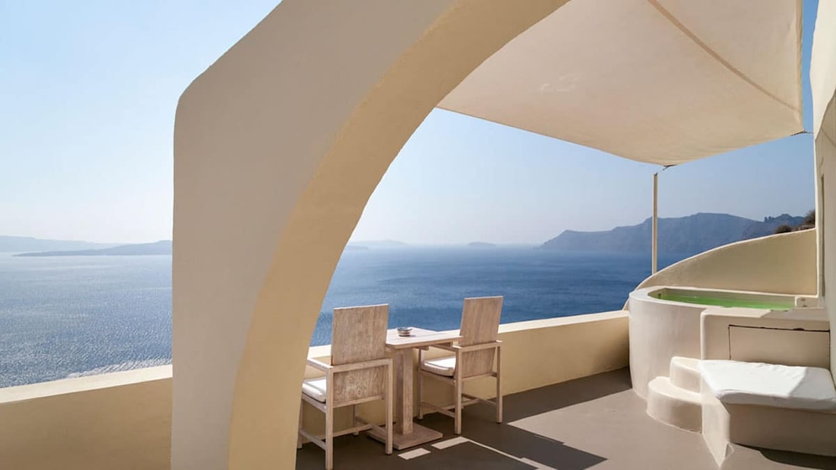 best hotel bathrooms in Greece