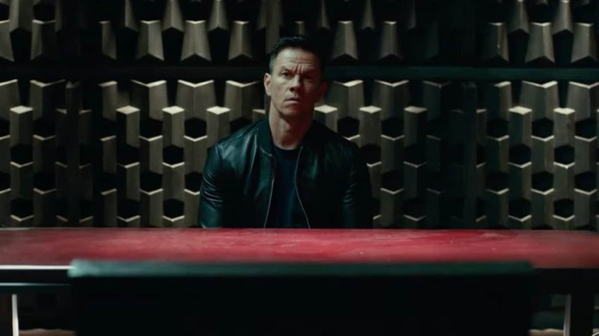 Mark Wahlberg Lives Dies Repeats Infinite Trailer