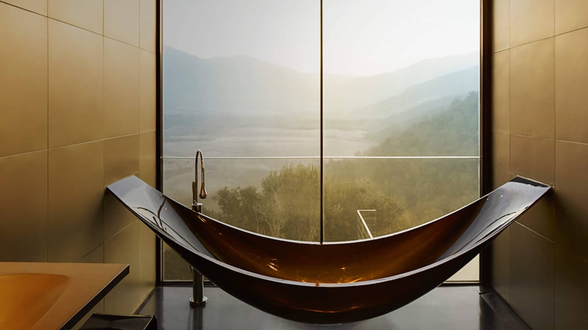 21 Best Hotel Bathrooms In The World For Sophisticated Solitude