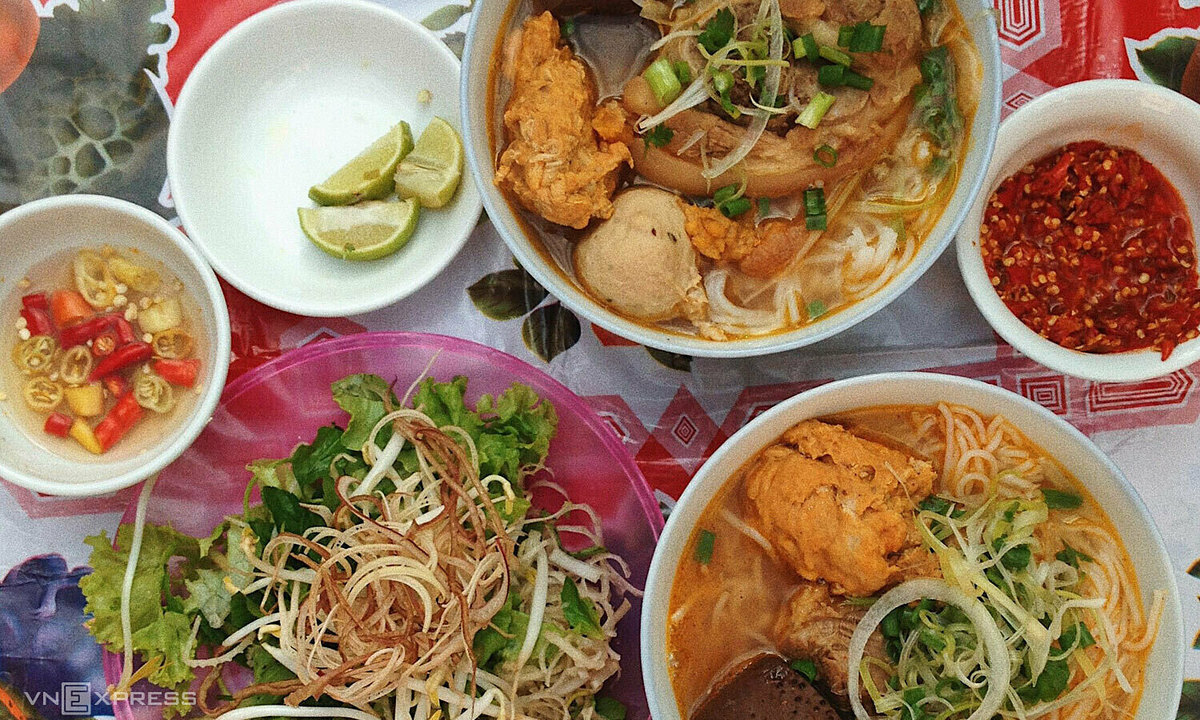 Anthony Bourdain Favourite Restaurants - Bún Bò Huế Kim Chau, Huế 
