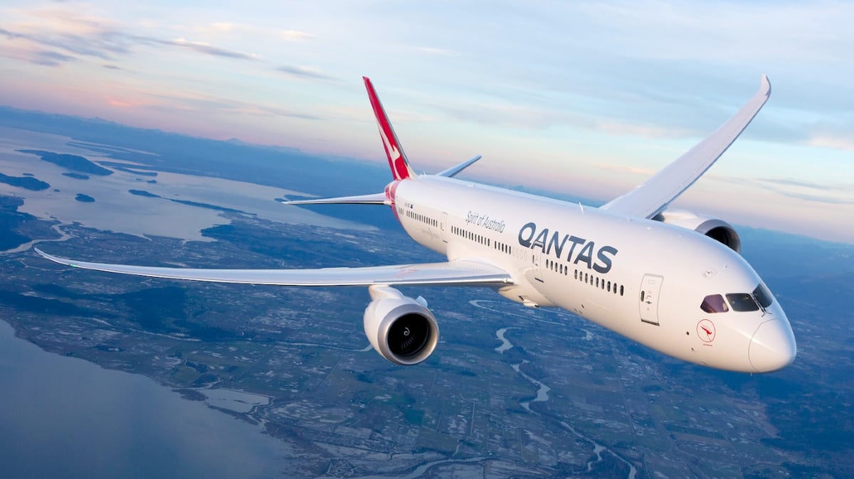 Why Did Qantas Fly 16,000 KM From Brisbane To Saint Lucia?