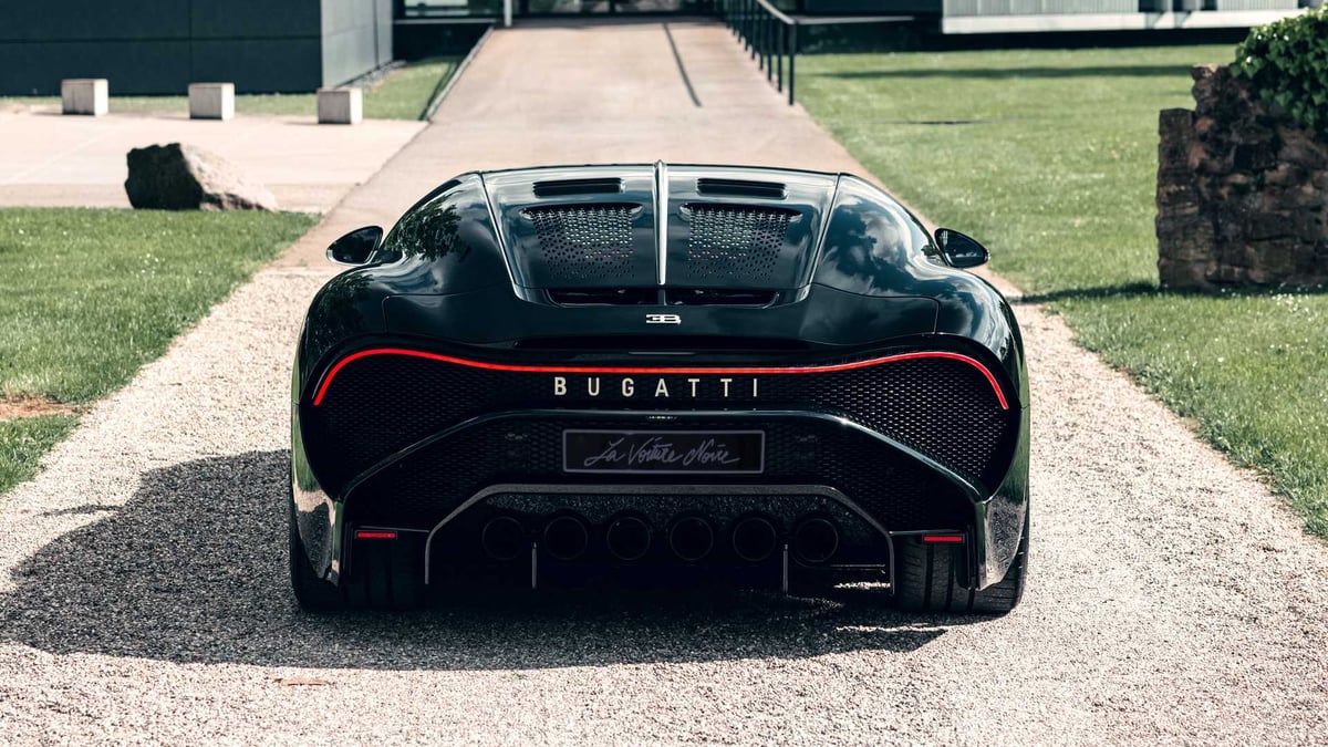 bugatti la voiture noire definitive 10