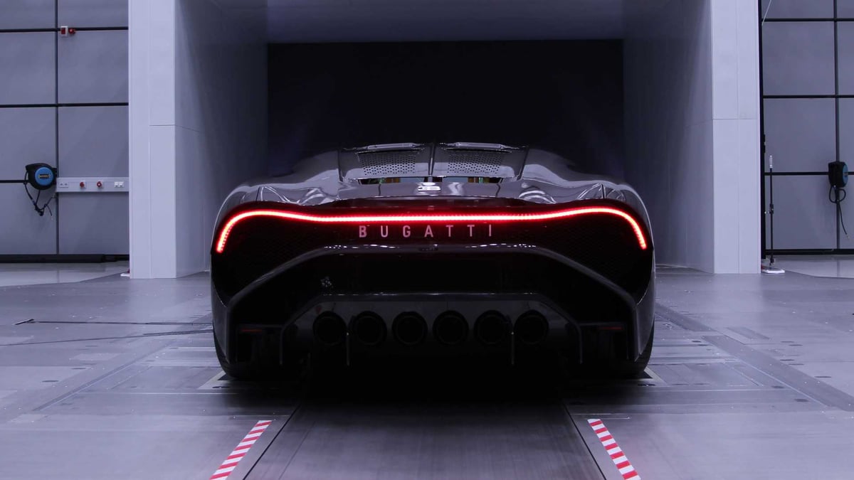 bugatti la voiture noire definitive 11