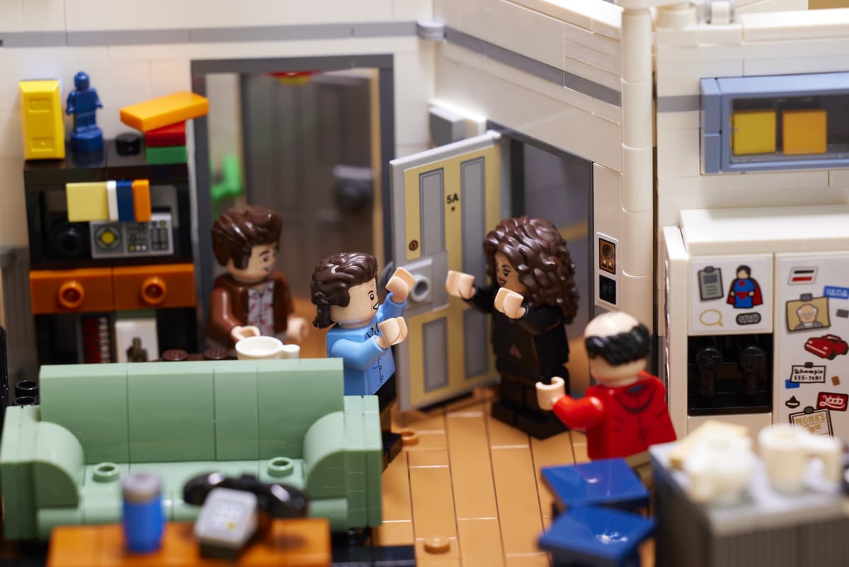 LEGO Seinfeld