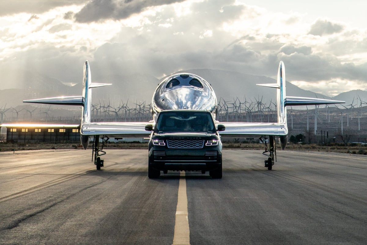Range Rover Astronaut with Virgin Galactics VSS Imagine