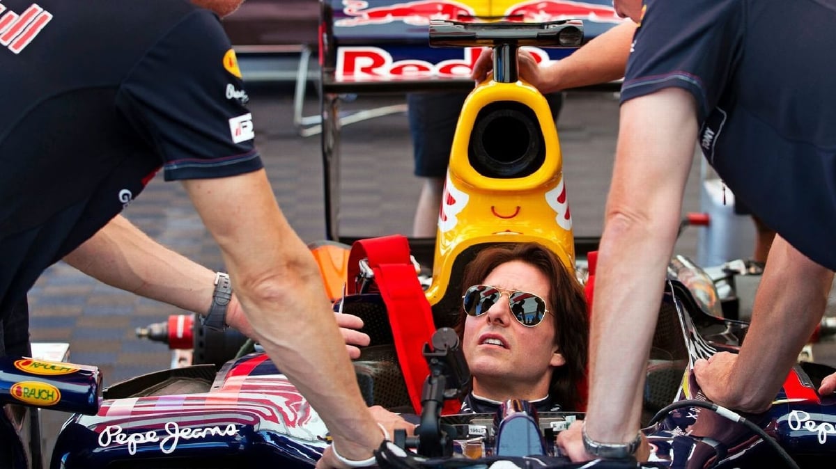 Tom Cruise Test Drive Red Bull Racing F1 Car David Coulthard