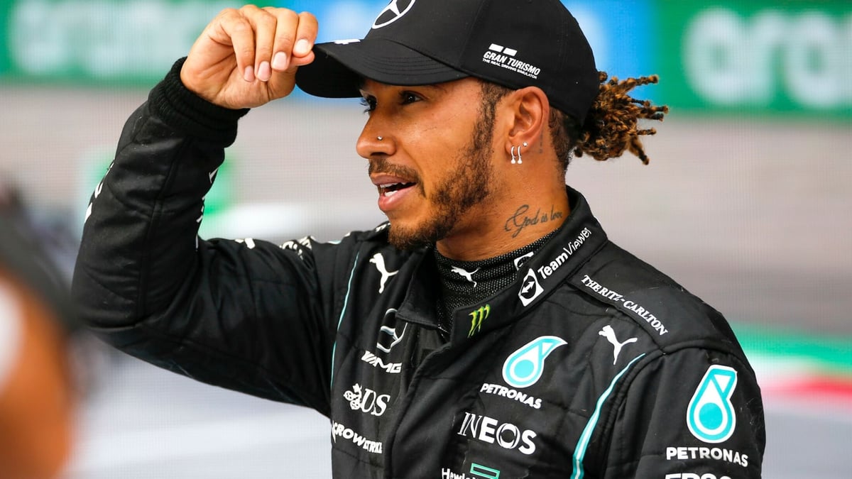 sir lewis hamilton contract extension mercedes f1 2021