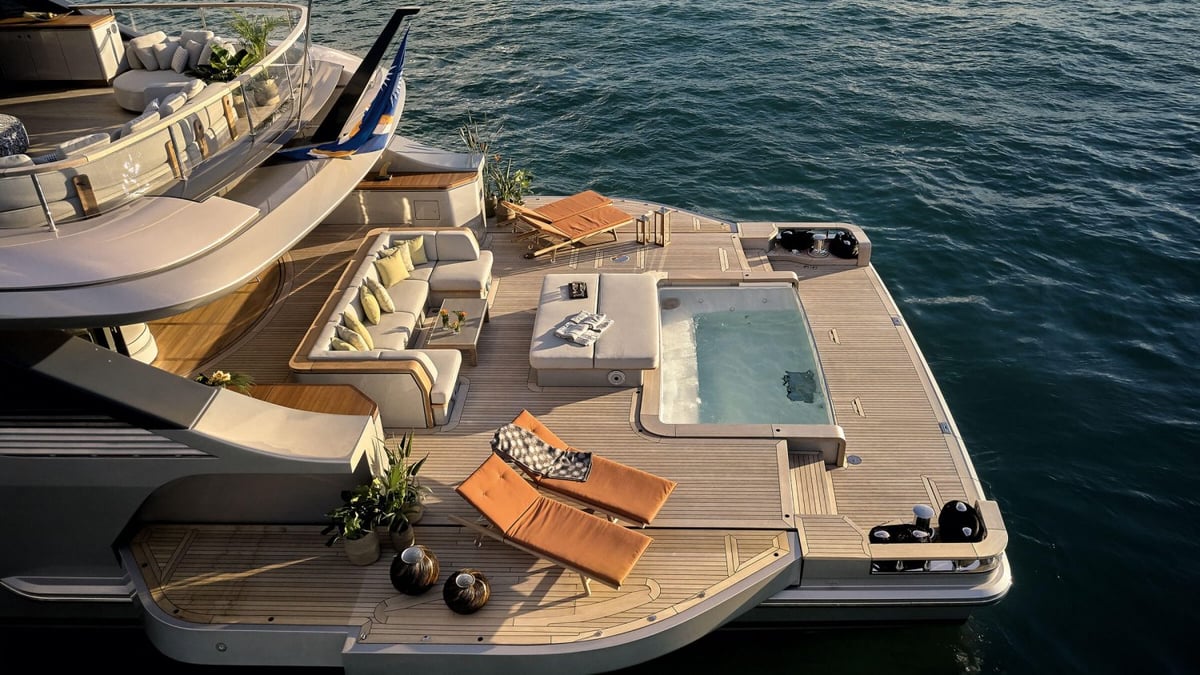 The Benetti Oasis 40m Deck Showcases A New Breed Of ‘Beach Club’