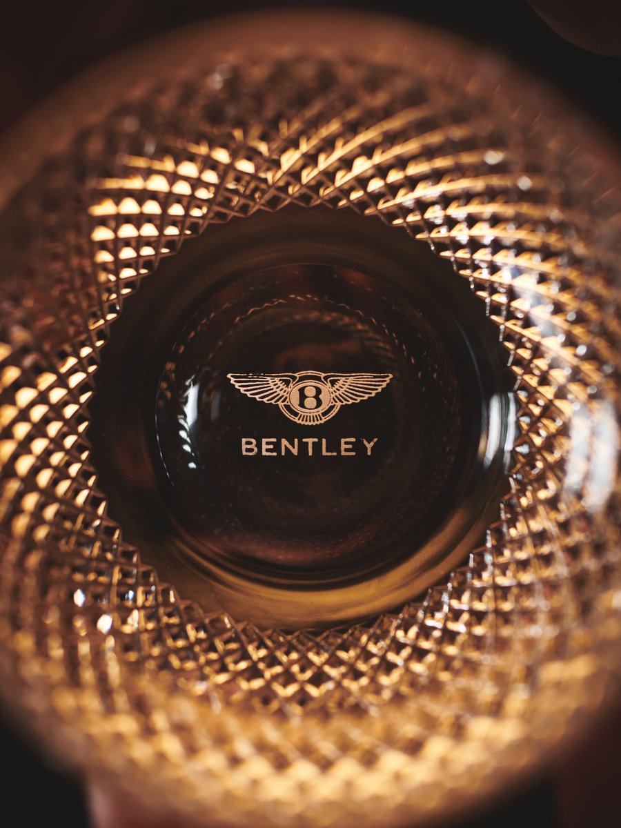 Imagery Macallan x Bentley Bentley Wings detail