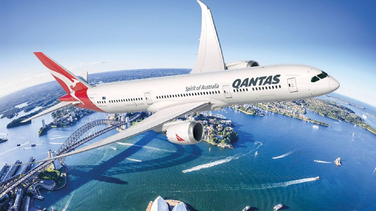 Qantas International Flights Christmas December 2021